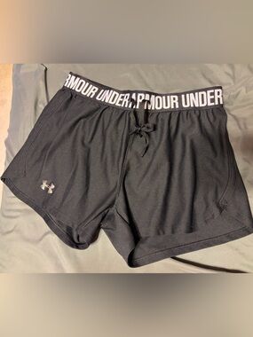 Under Armour Women’s Black Athletic Shorts